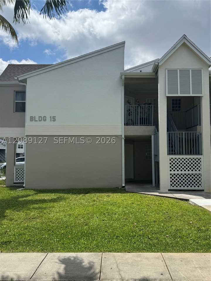 17440 Nw 67th Ct #L15 - Photo 2 of 8