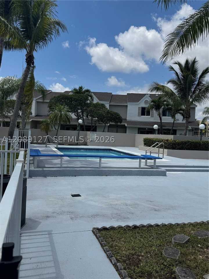 17440 Nw 67th Ct #L15 - Photo 3 of 8