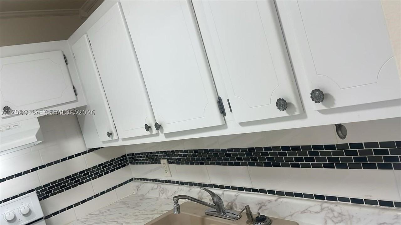 175 Sussex I #175 - Photo 6 of 38
