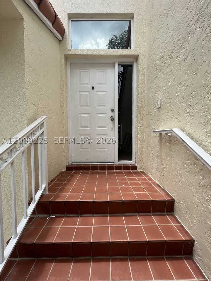 3140 N 36th Ave #3140 - Photo 2 of 16