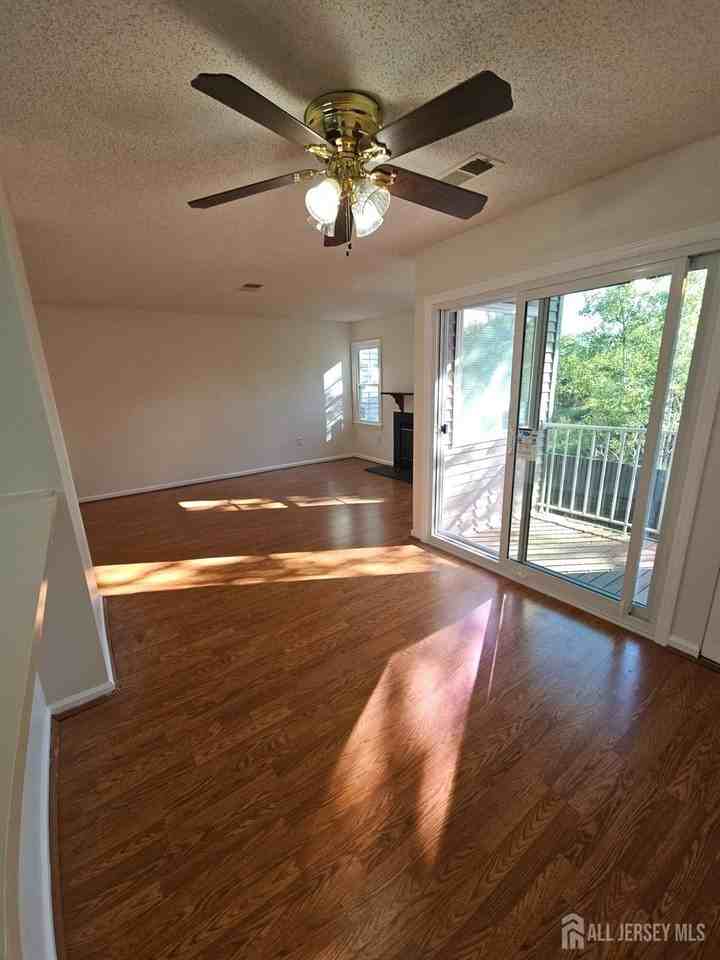 1226 Edpas Rd - Photo 3 of 21