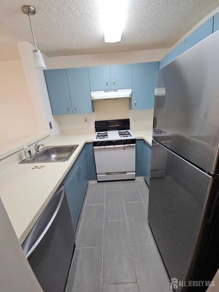 1226 Edpas Rd - Photo 5 of 21