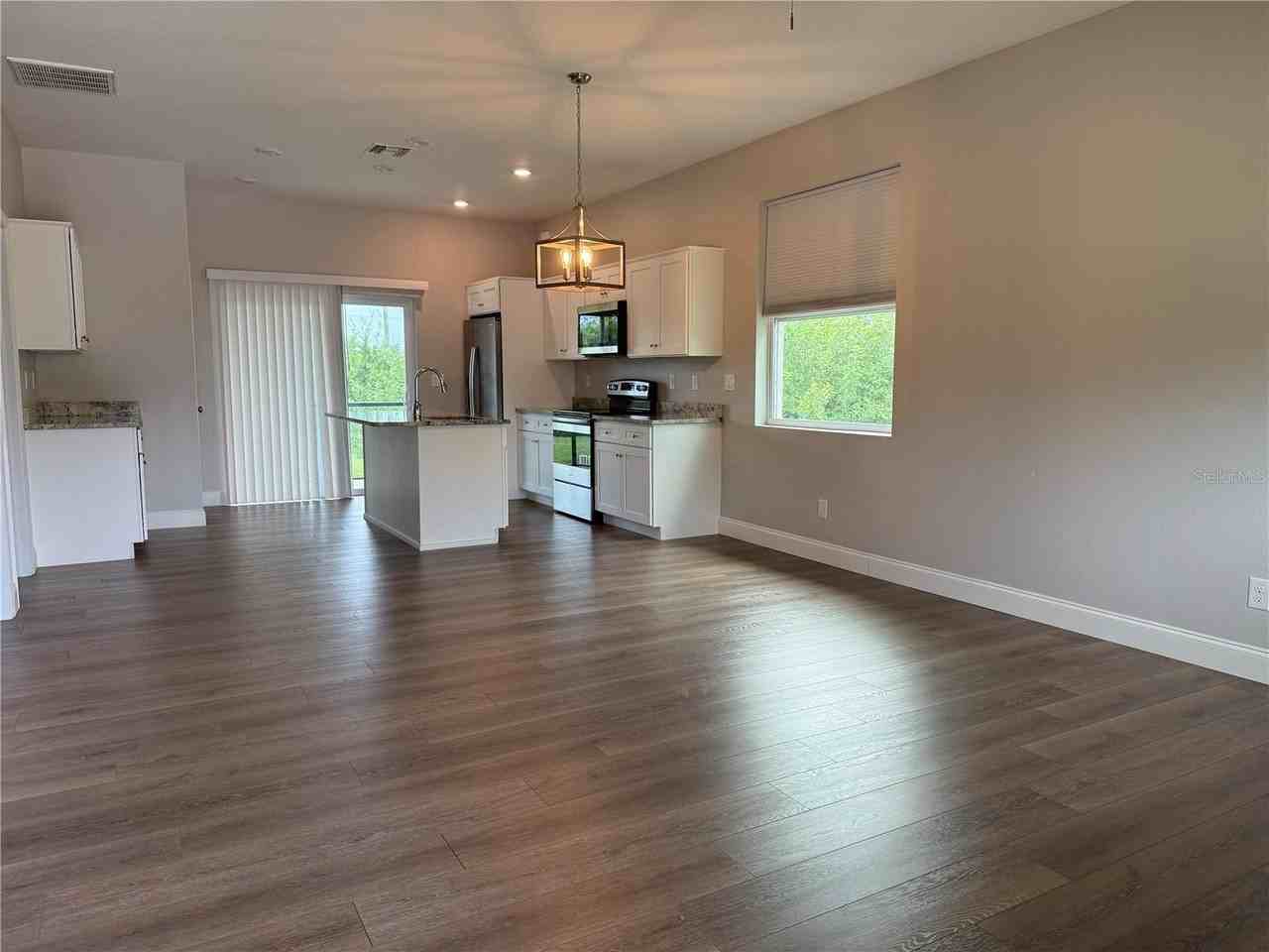 10371 Kidron Ave - Photo 2 of 14