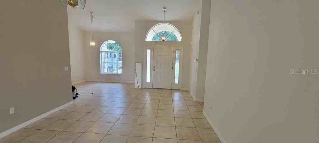 4265 E Amsterdam St - Photo 3 of 26