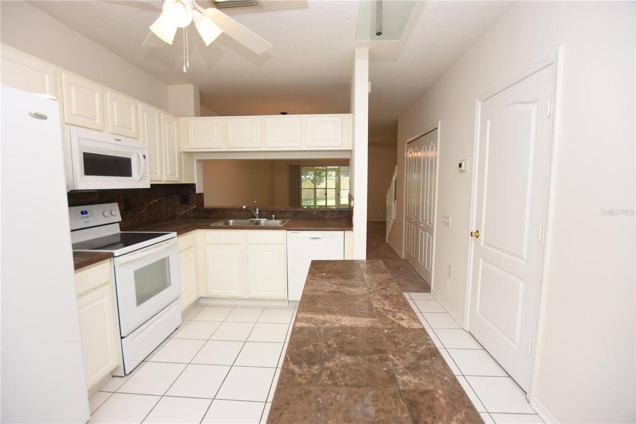 2308 Lake Woodberry Cir - Photo 5 of 35