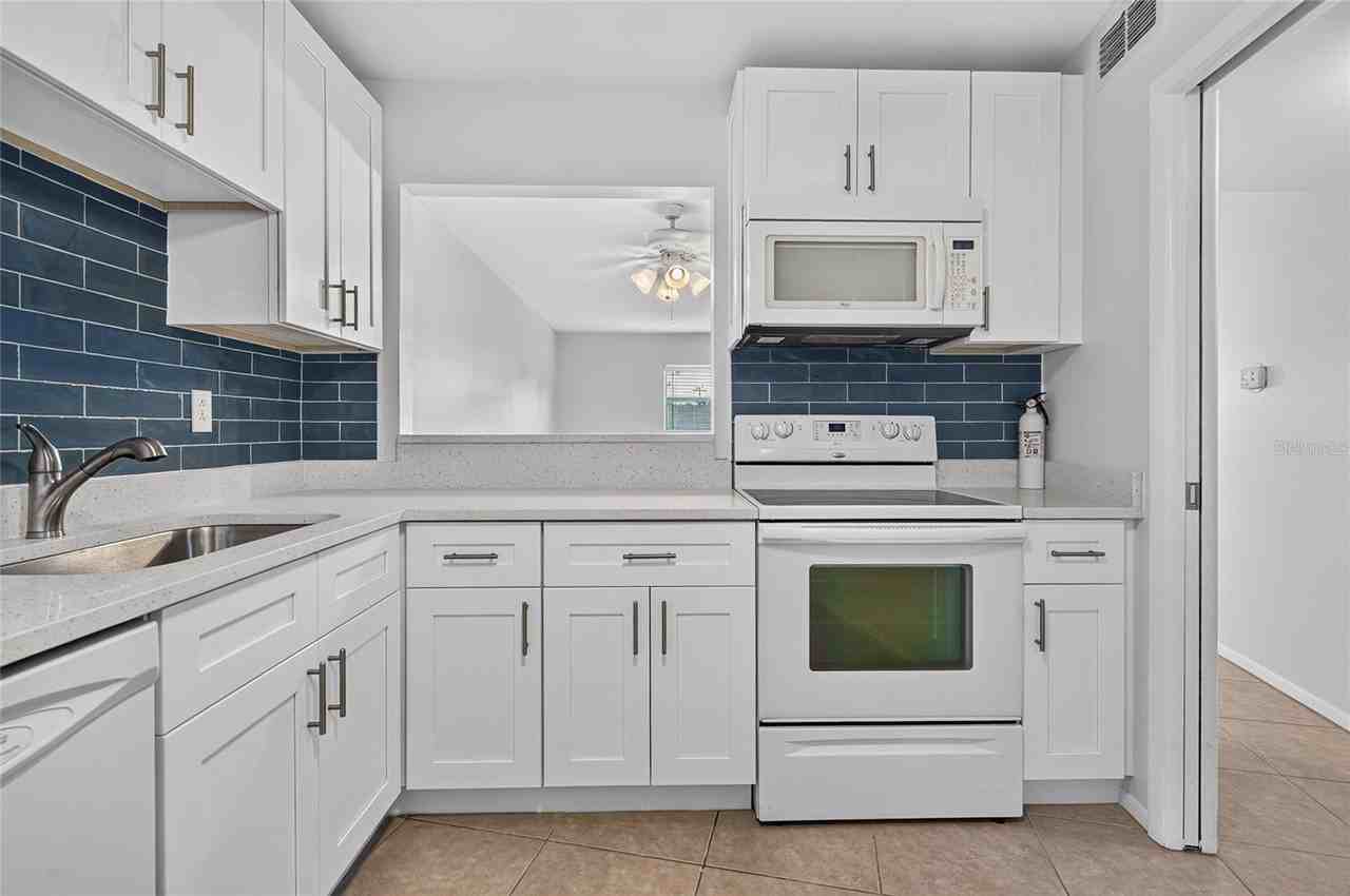 245 Center Rd #109 - Photo 4 of 30