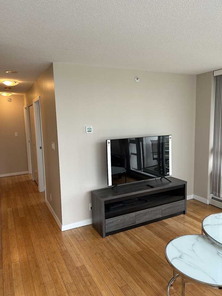 189 Apartment Building - Photo 4 of 23