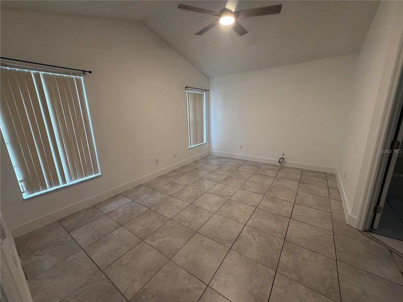 13109 Odyssey Lake Way - Photo 5 of 10