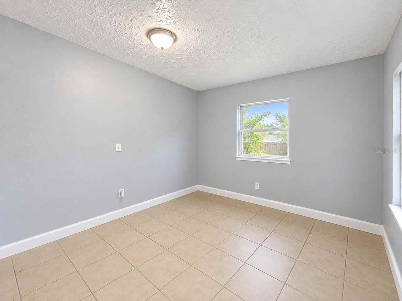 2021 W Gore St - Photo 3 of 11