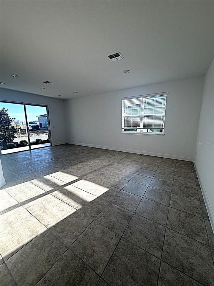 7155 Sw 56th Pl - Photo 4 of 12