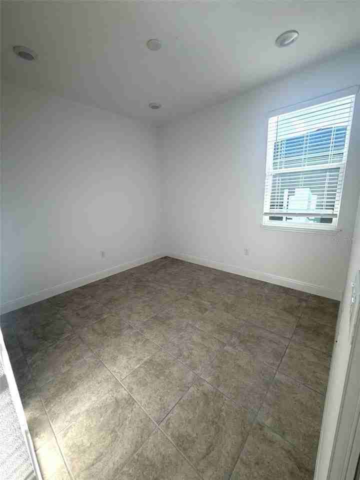 7155 Sw 56th Pl - Photo 6 of 12