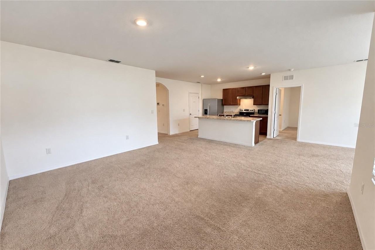 624 Honey Bell Rd - Photo 3 of 15