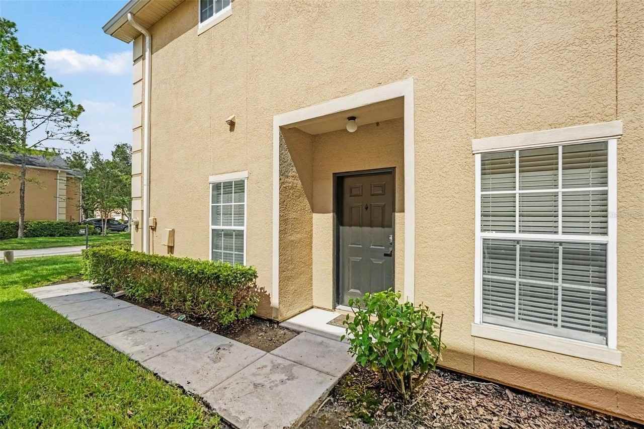 6265 Ashbury Palms Dr - Photo 3 of 28
