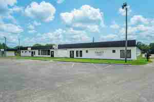 featured image of 4906 Old Highway
