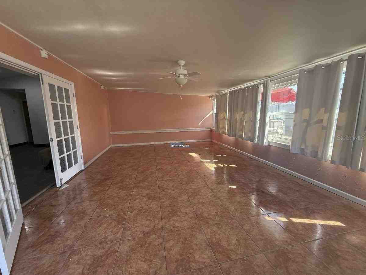 11205 Partridge Dr - Photo 2 of 23