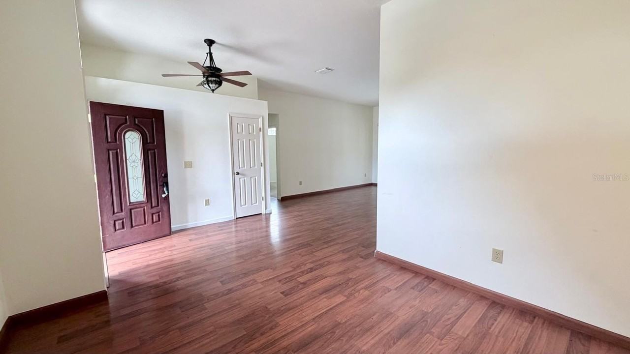 9639 Fox Hearst Rd - Photo 5 of 25