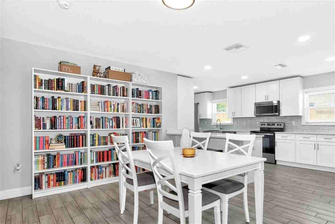 3608 W Carmen St - Photo 7 of 25