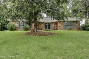 9 Treeway Dr - Photo 1 of 1