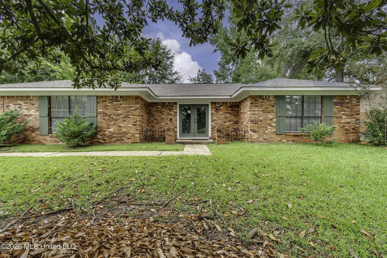 9 Treeway Dr - Photo 4 of 50