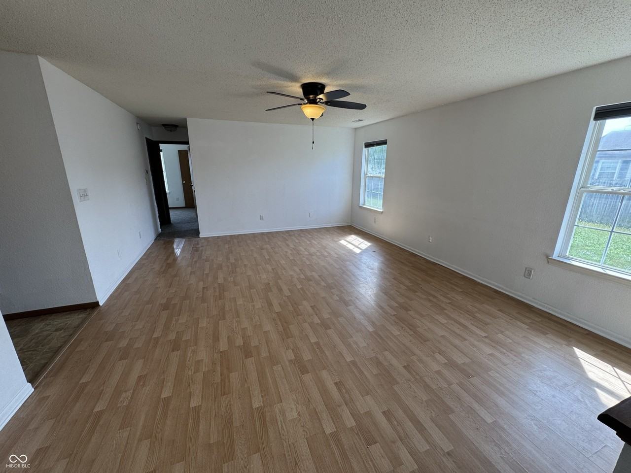 6345 Colonnade Ct - Photo 5 of 28