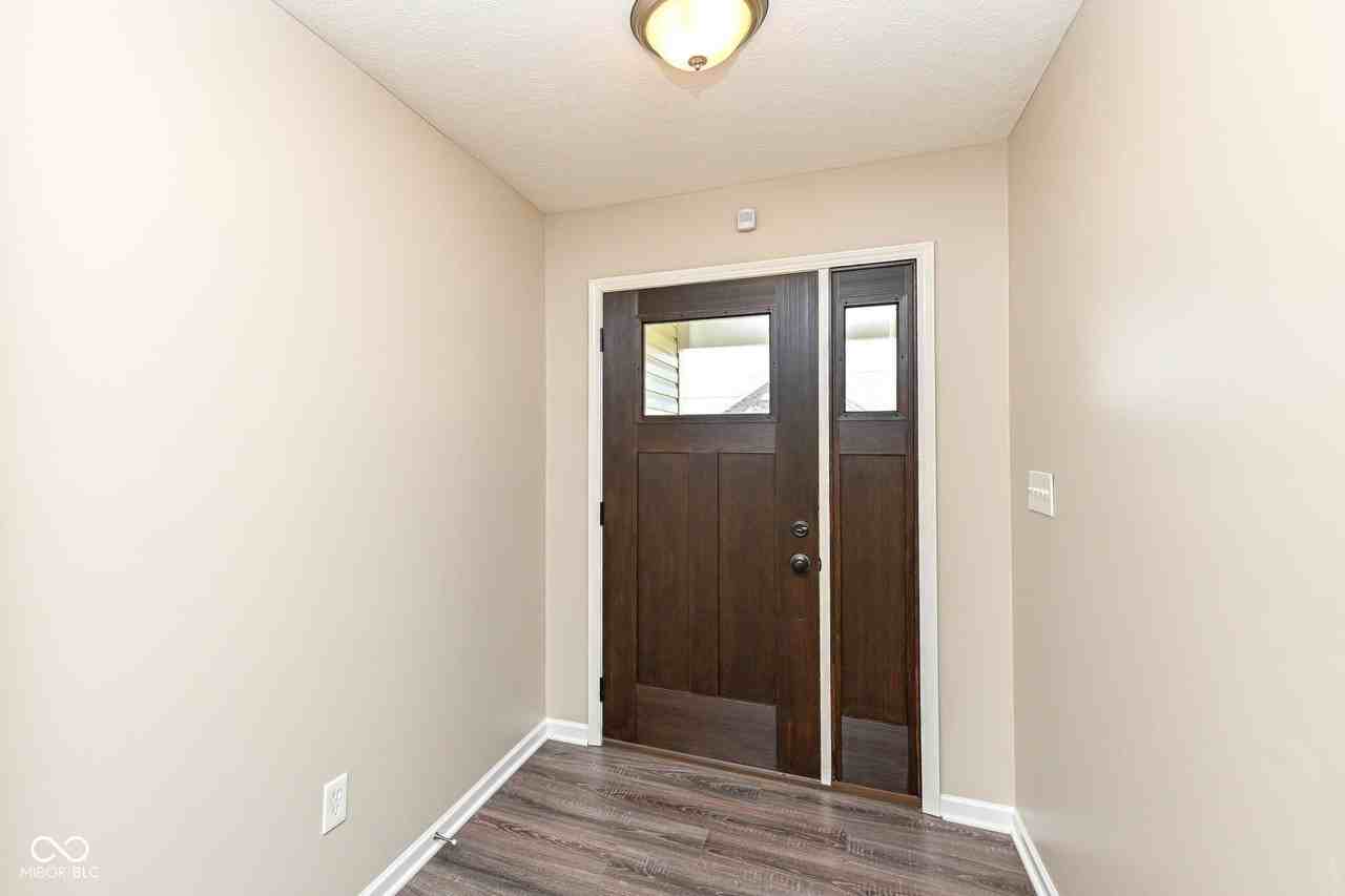 4324 Big Leaf Ln - Photo 4 of 32
