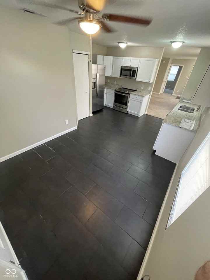 1416 Dowell St - Photo 7 of 19