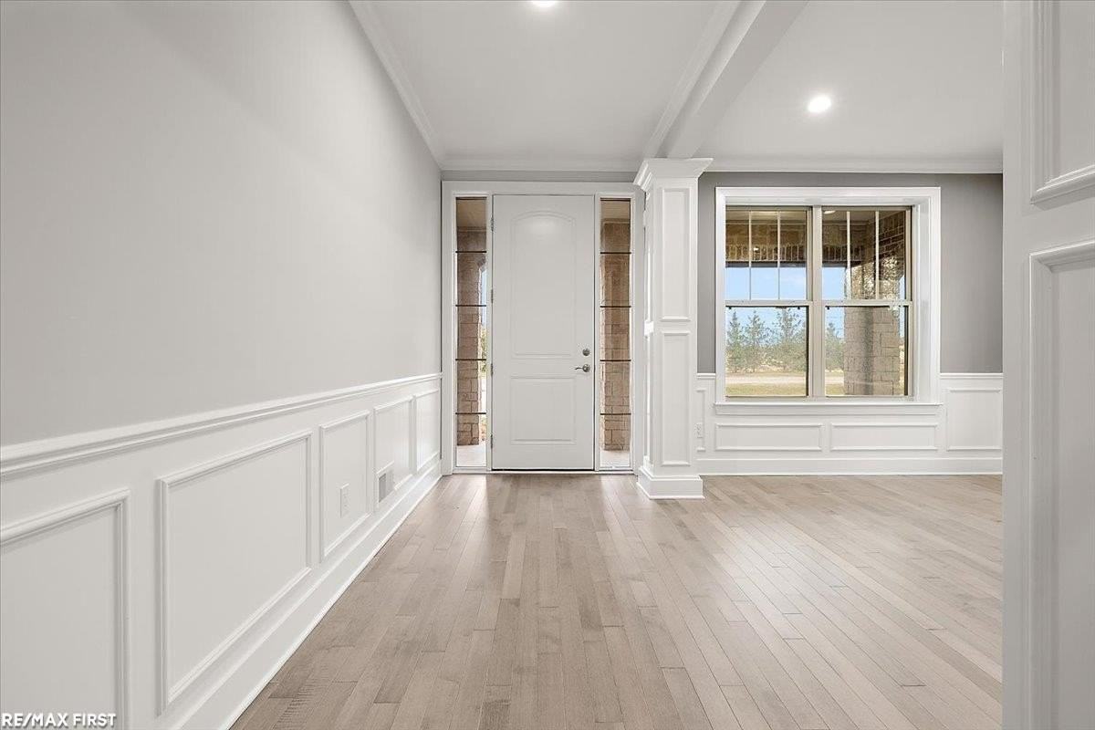 62042 Mound Rd - Photo 3 of 50