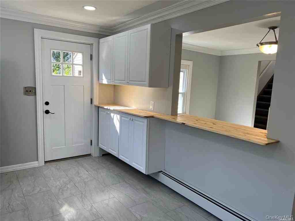 81 Heilman Ave - Photo 5 of 12