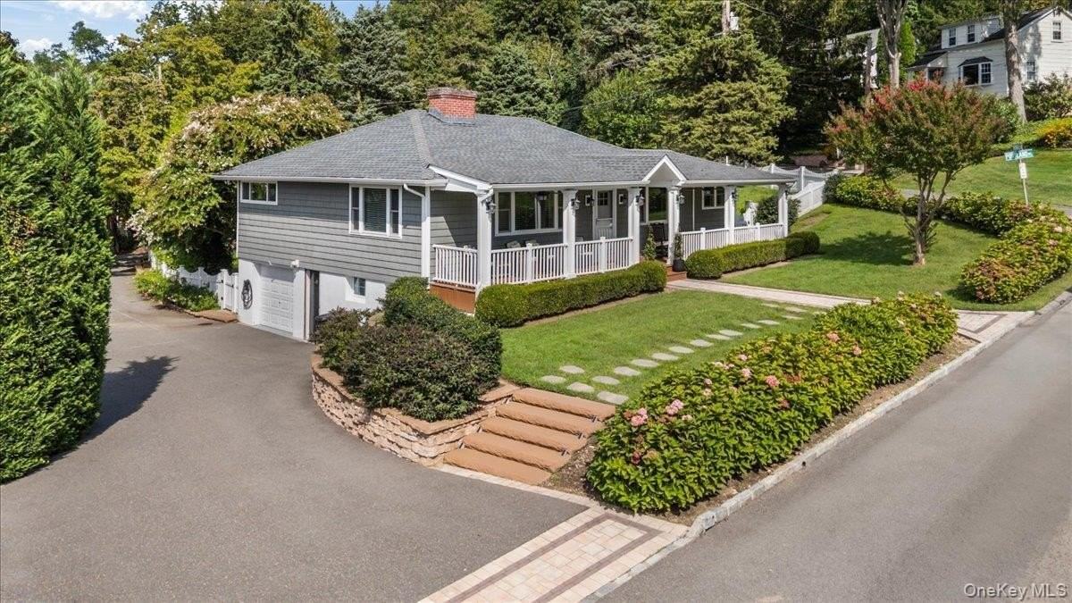 11 Portland Pl - Photo 3 of 36
