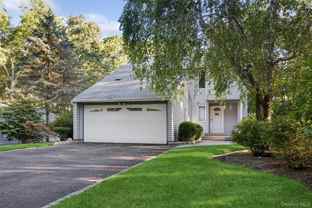 287 Peconic Ter - Photo 1 of 1