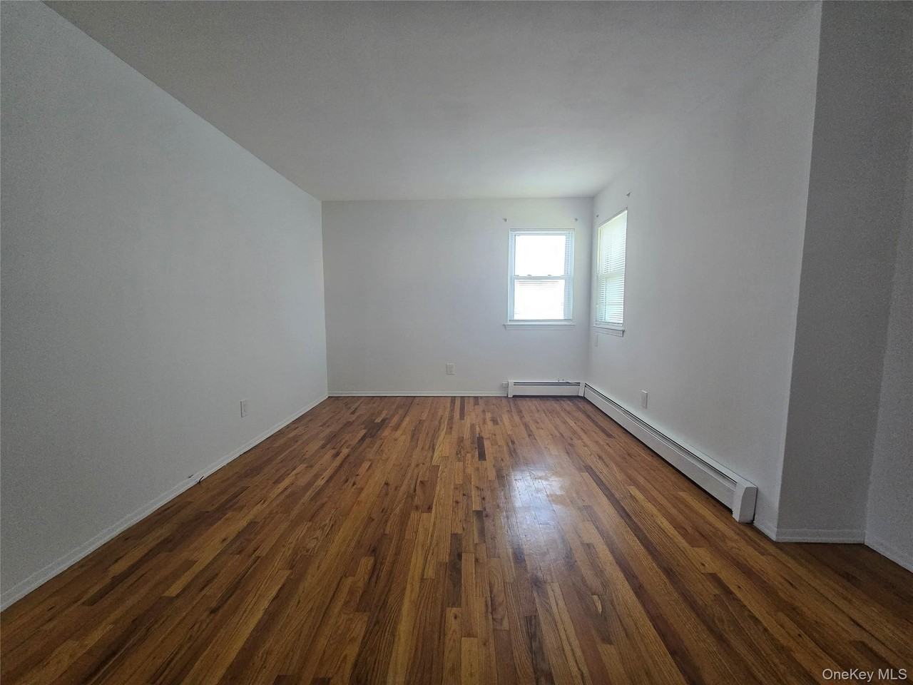 29 Lambert Ave #1stFL - Photo 7 of 12