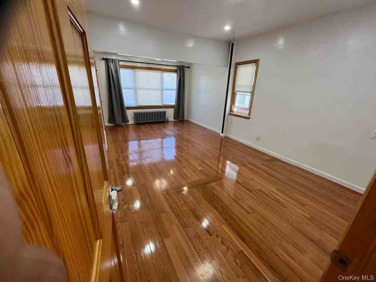 6114 Austin St - Photo 4 of 6