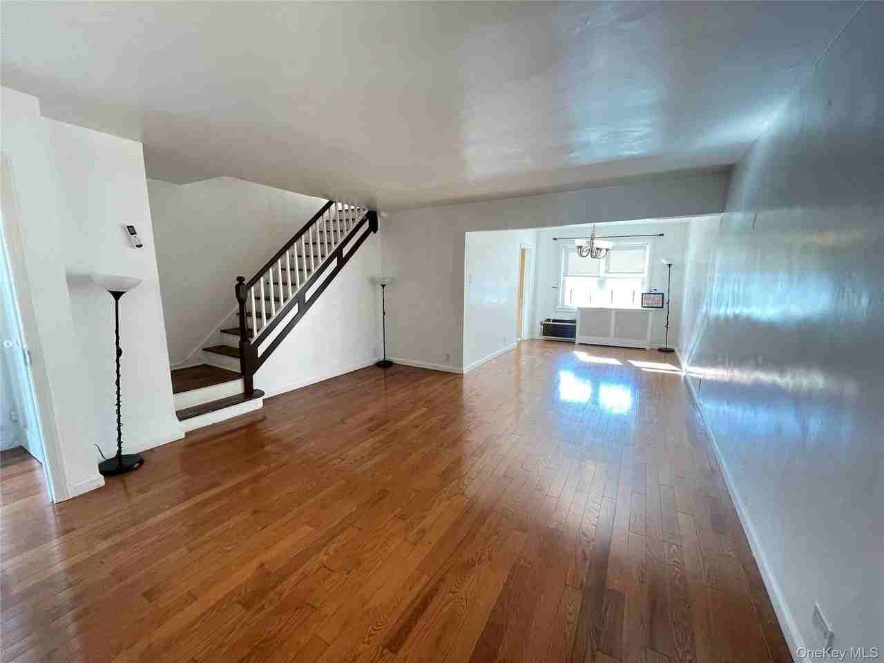 2316 97th St - Photo 2 of 23