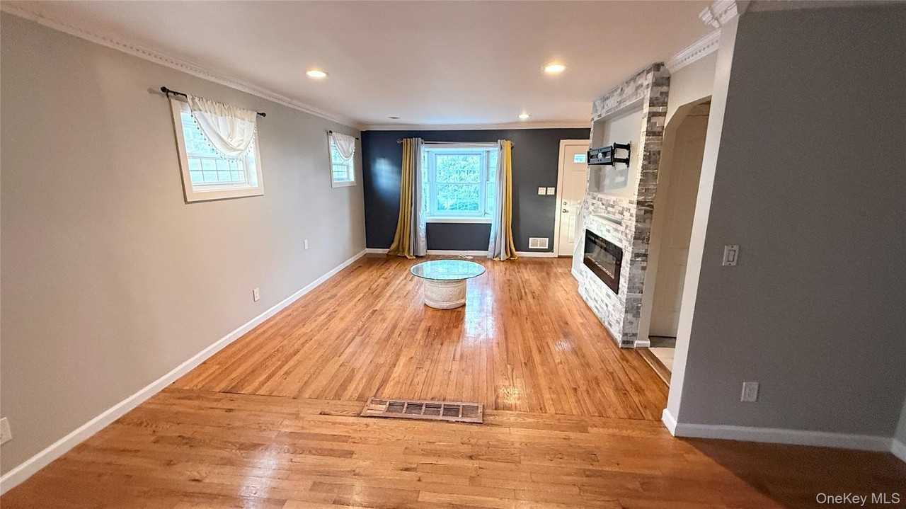 212 Ethel St - Photo 7 of 16