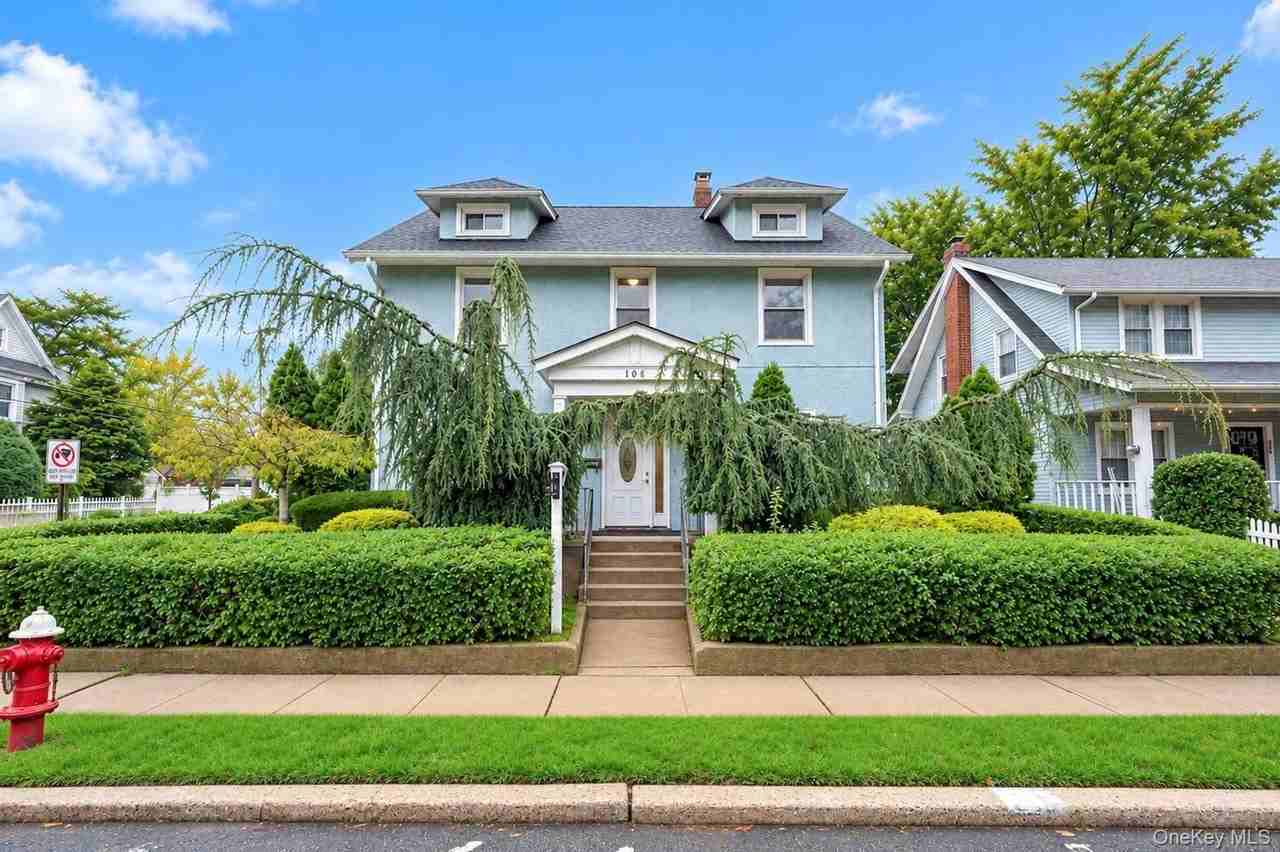 108 Hempstead Ave
