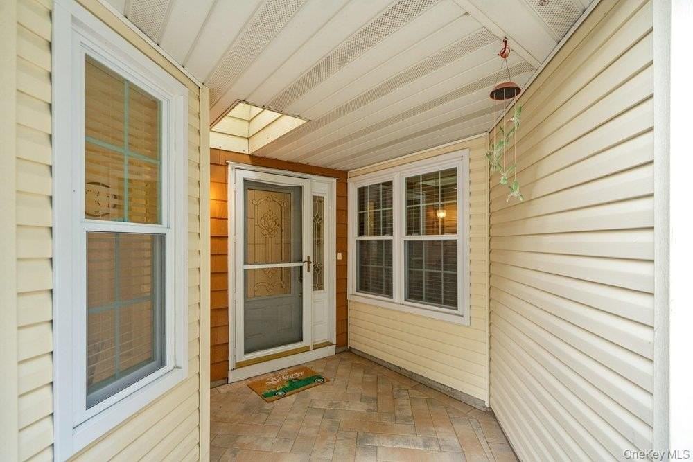 21 Revere Dr - Photo 5 of 33