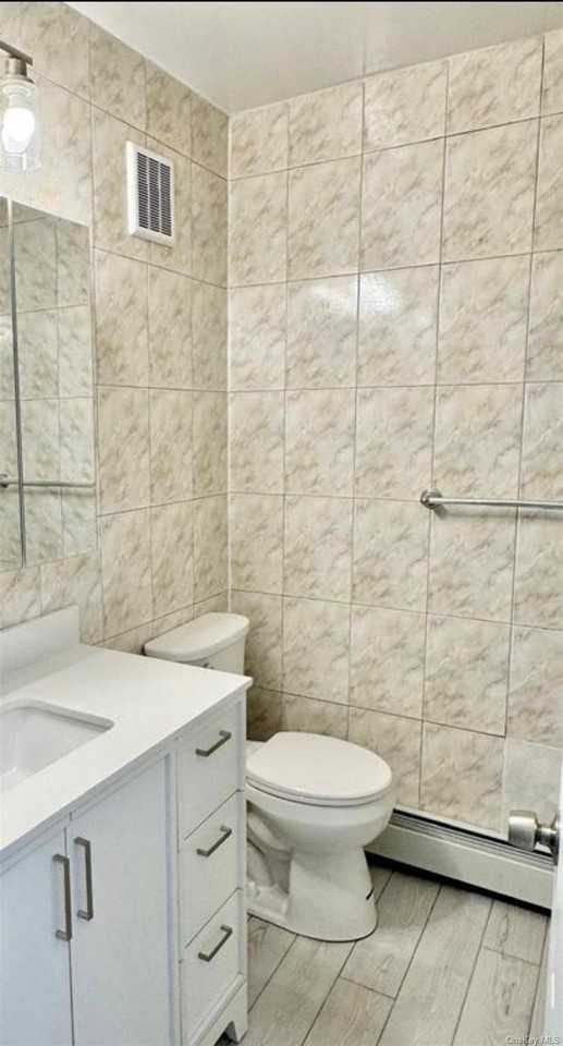 1515 209th St #3 - Photo 6 of 11