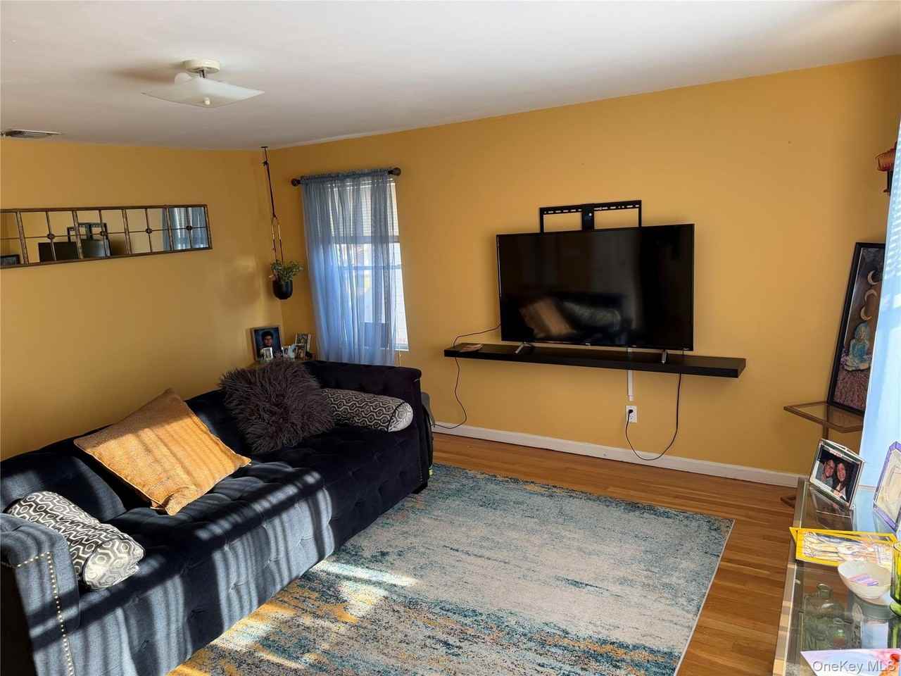222 Colonial Ave #2ndFL - Photo 3 of 18