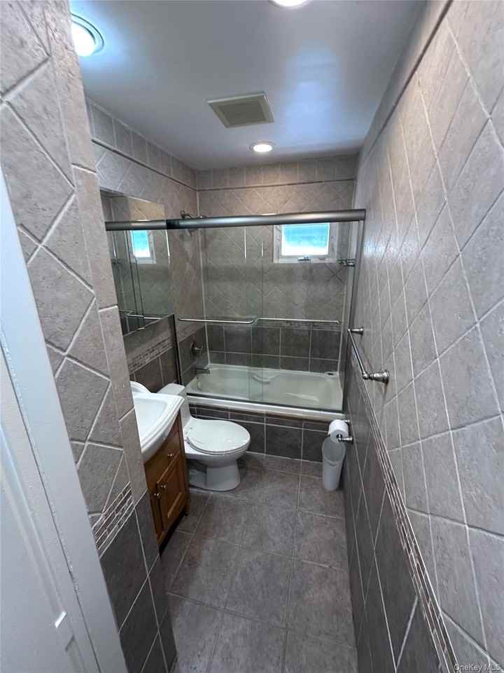414 E Chester St - Photo 6 of 13