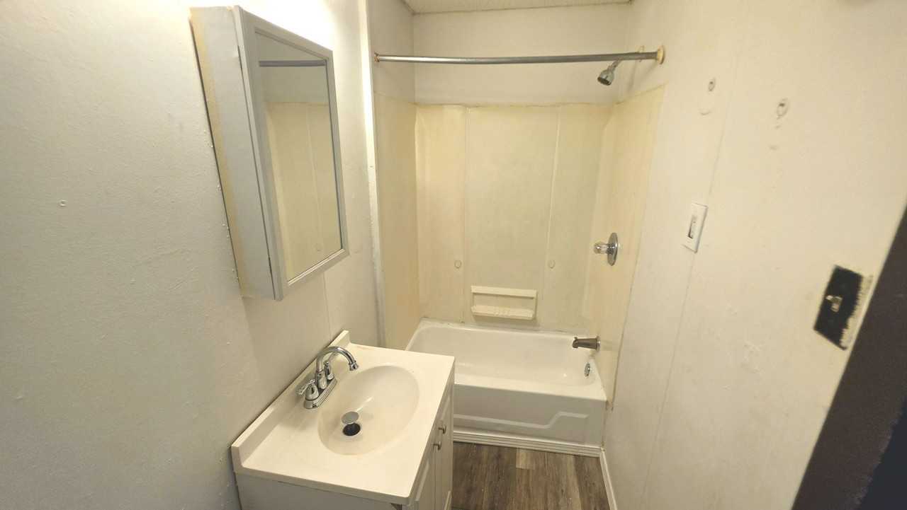 650 High St #1L - Photo 5 of 13