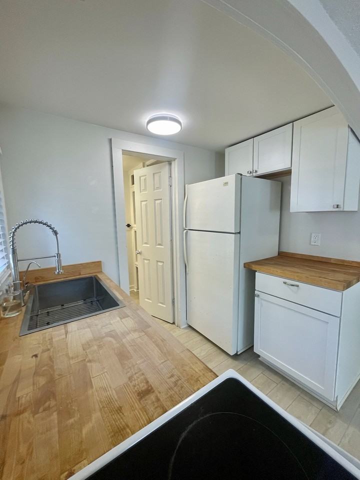 11291 E Shore Dr #11291 - Photo 6 of 25