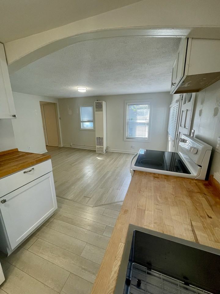 11291 E Shore Dr #11291 - Photo 7 of 25