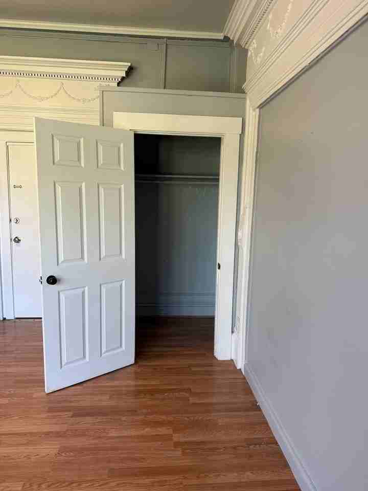 306 W Elm St #2 - Photo 6 of 8