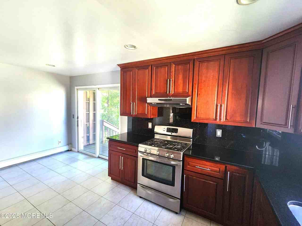 2477 7th St - Photo 6 of 14