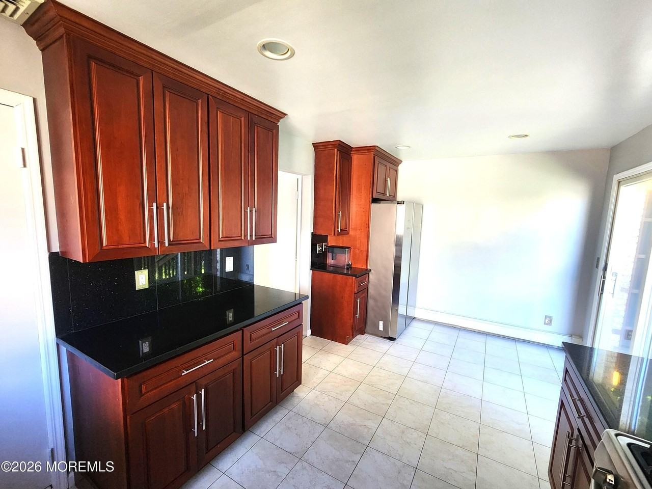 2477 7th St - Photo 7 of 14