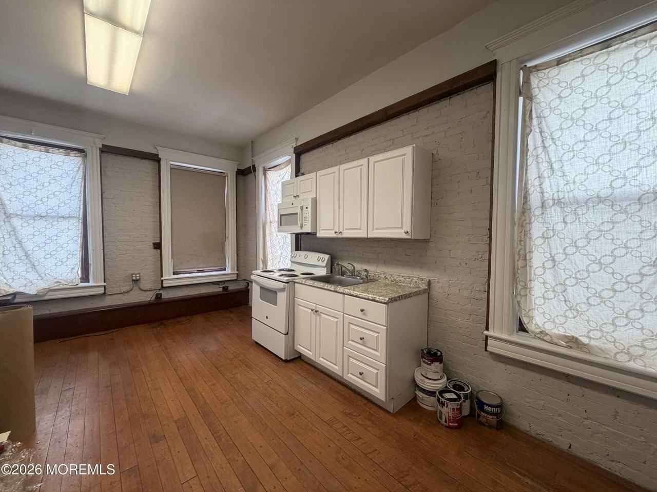 23 W Main St #2 - Photo 3 of 13