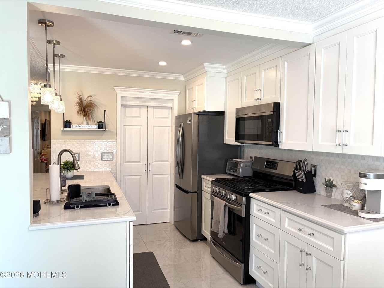 2111 Waters Edge Dr #2111 - Photo 3 of 28