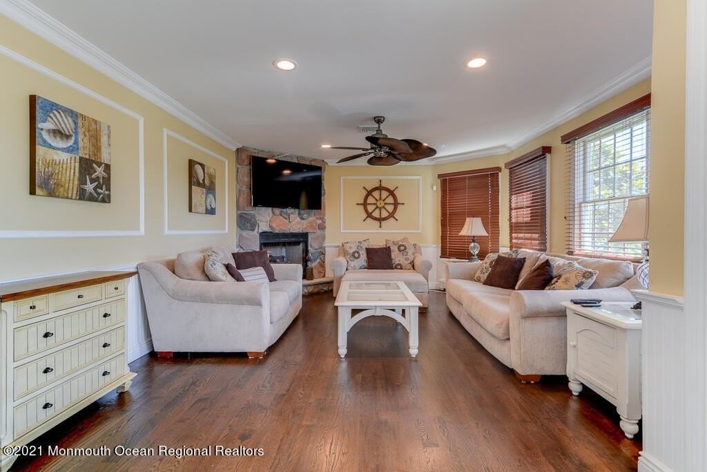 1603 Lake Ave - Photo 5 of 26