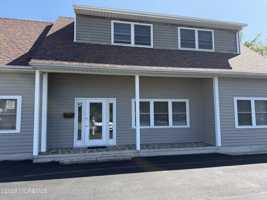 featured image of 567 Fischer Blvd #2