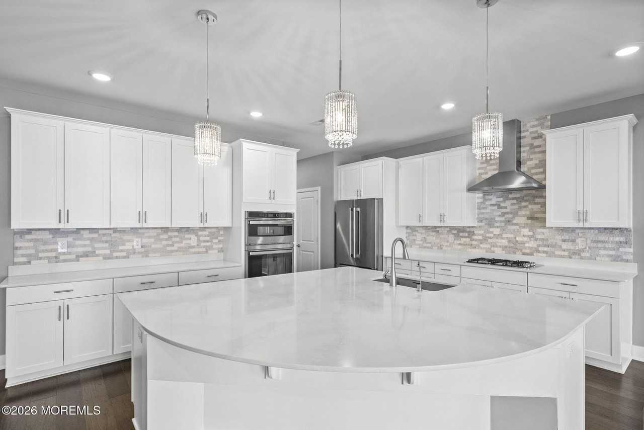 1003 Navigator Ave - Photo 6 of 37